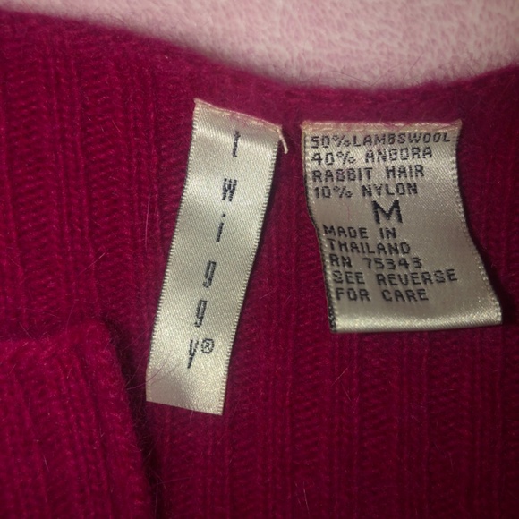 Just in SALE New with tag Twiggy fuzzy magenta sweater cardigan - Picture 2 of 6